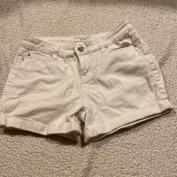 White jean shorts NWOT - Picture 1 of 6
